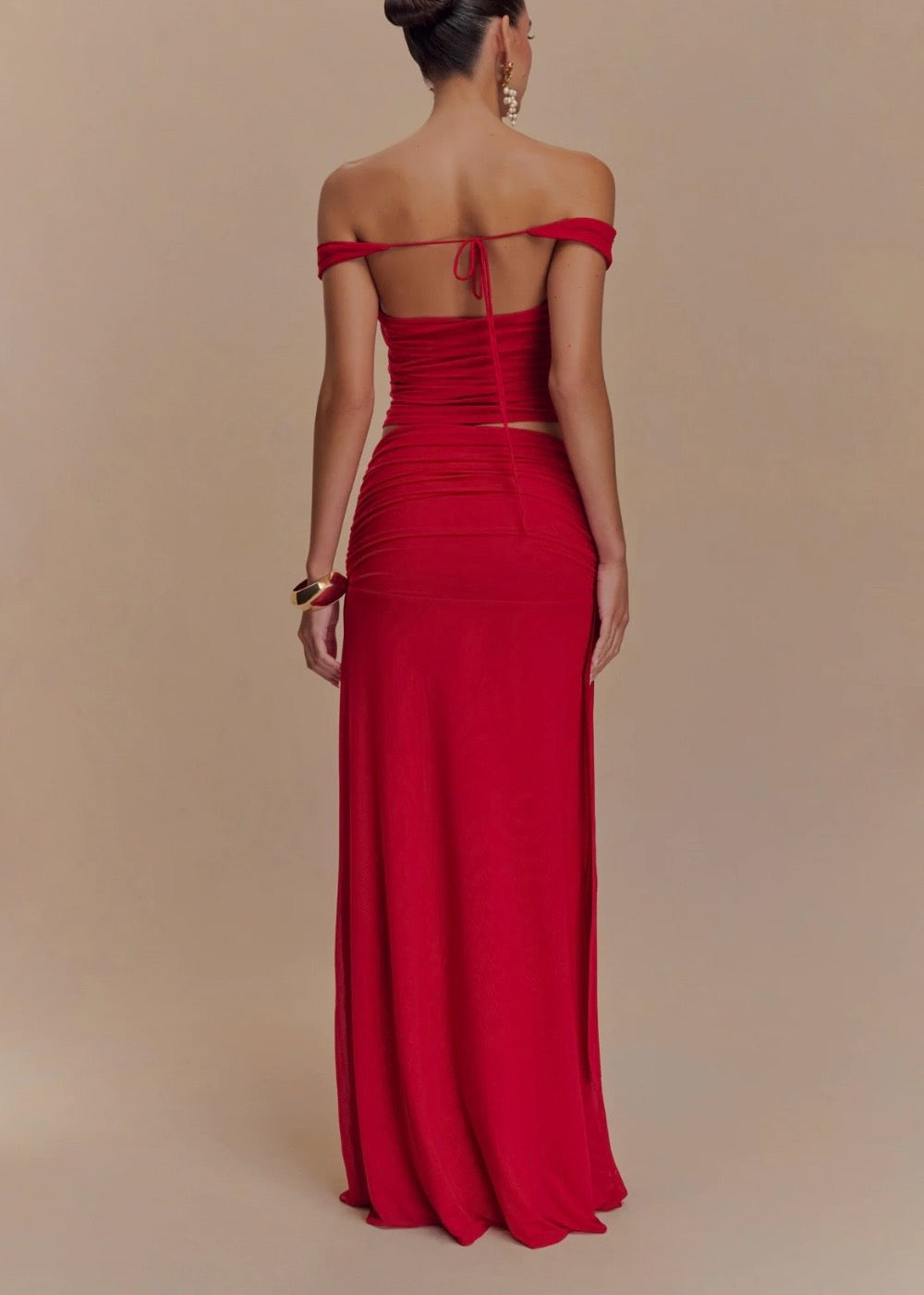 Meshki Arna Mesh set in Ruby